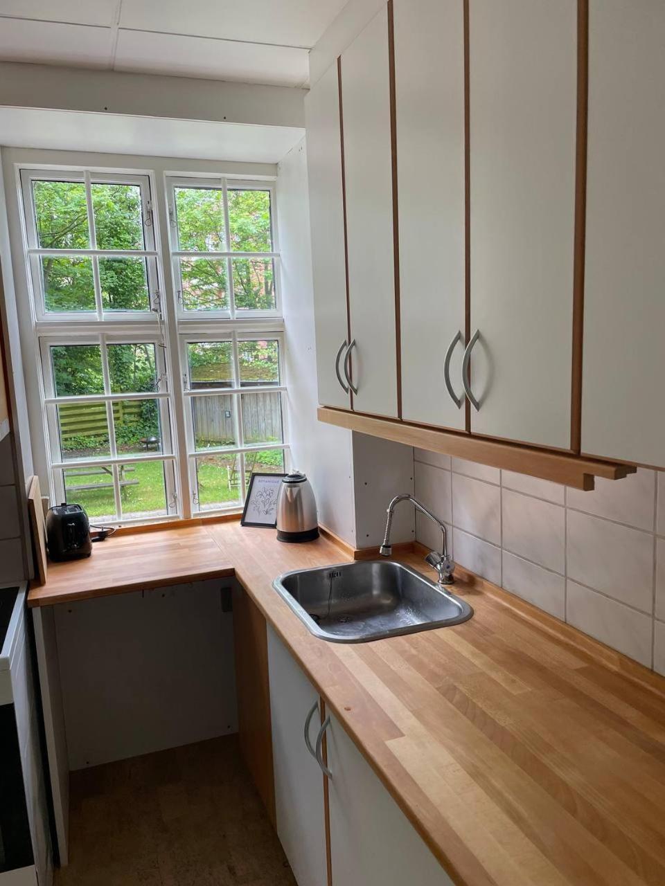 Apartment Cozy Apt In Valby *